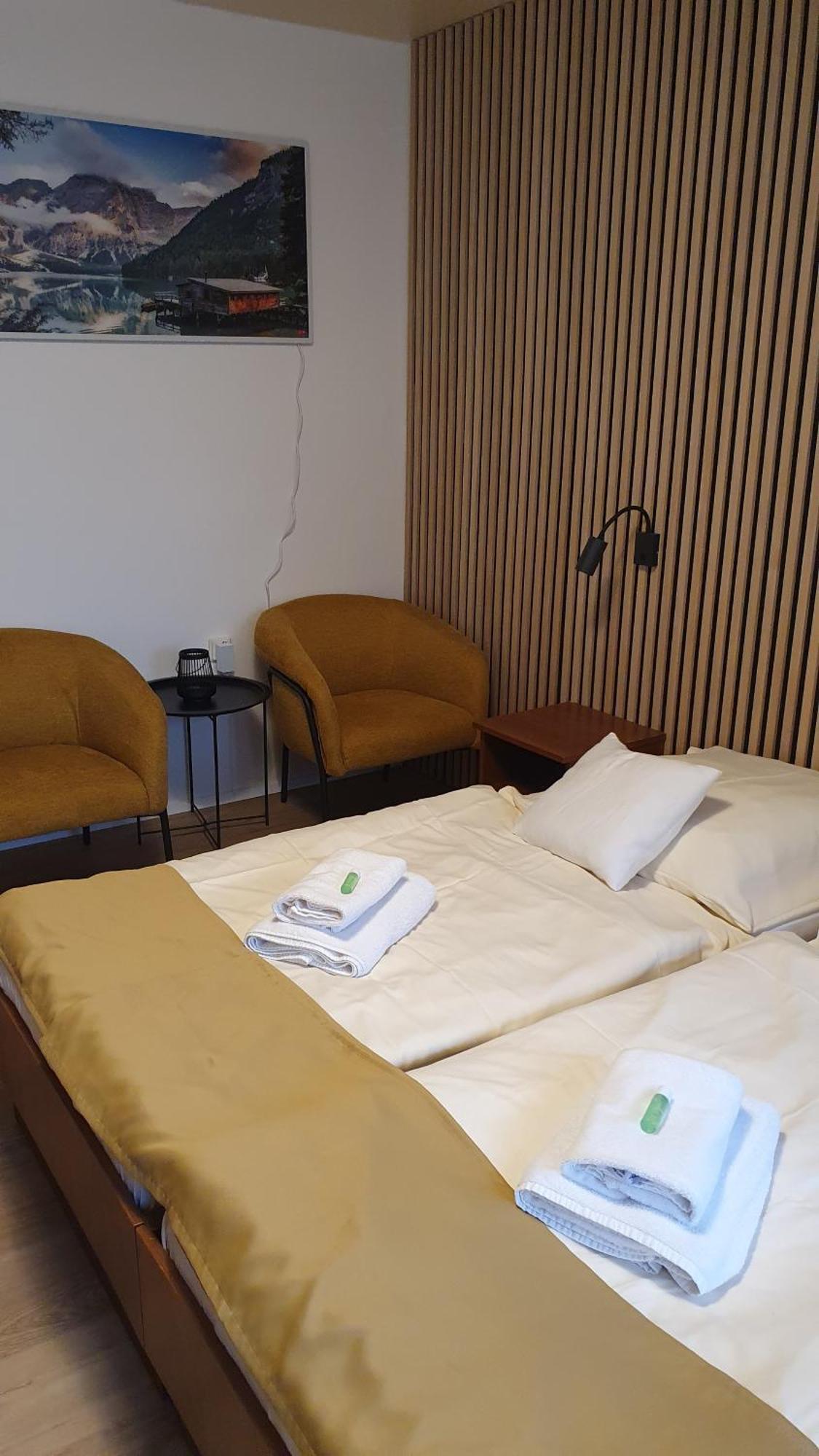 Hotel Felicia Kaluža Exteriér fotografie